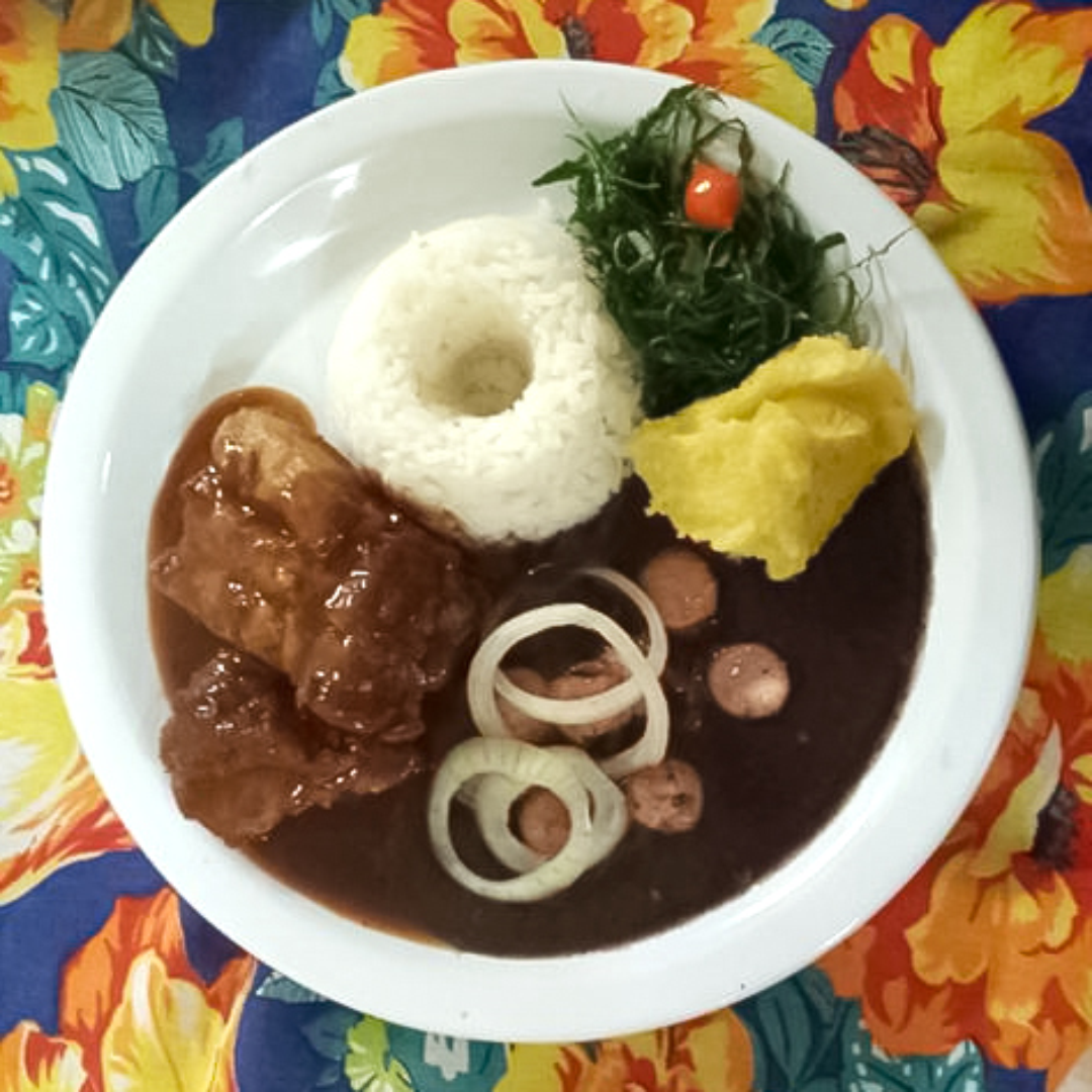 Mineiro Kome Queto Restaurante Bê-a-Bá da Terezinha, Piacatuba